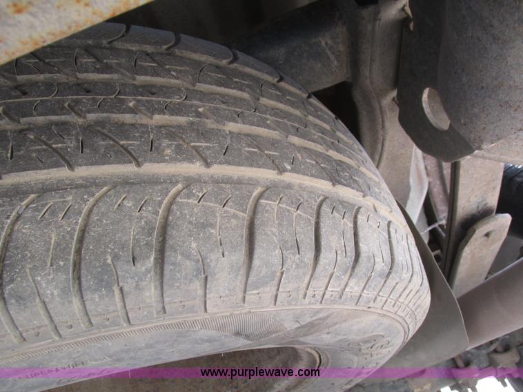 image for item H1147 2010 Ford F150 XL SuperCab pickup truck