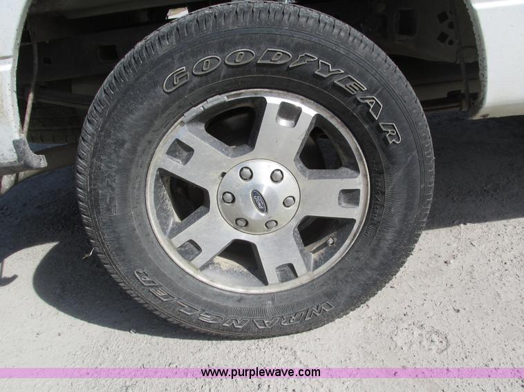 image for item H1147 2010 Ford F150 XL SuperCab pickup truck