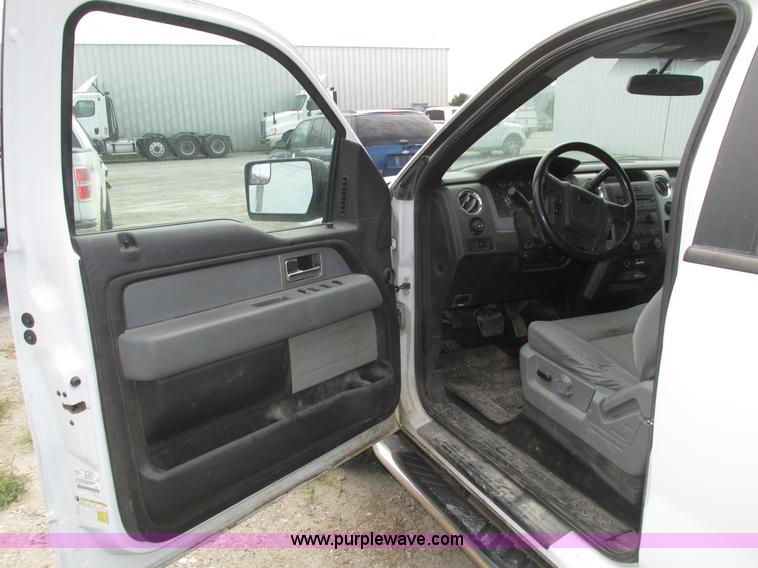 image for item H1148 2011 Ford F150 XLT SuperCrew pickup truck