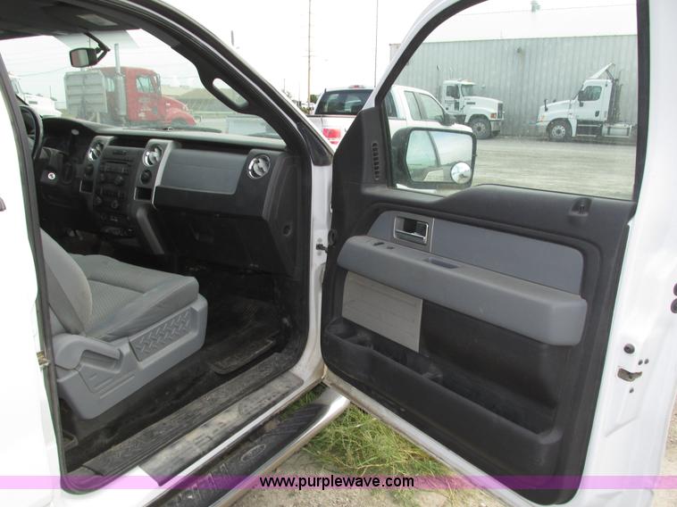 image for item H1148 2011 Ford F150 XLT SuperCrew pickup truck