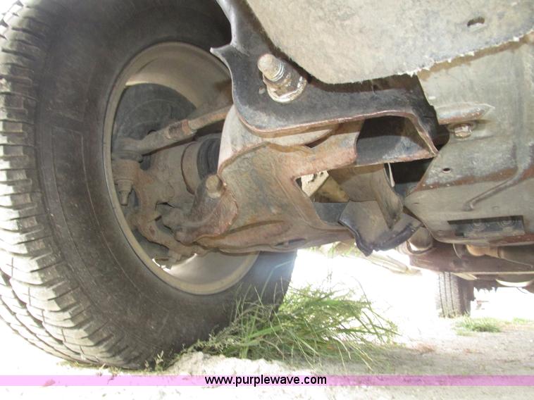 image for item H1148 2011 Ford F150 XLT SuperCrew pickup truck