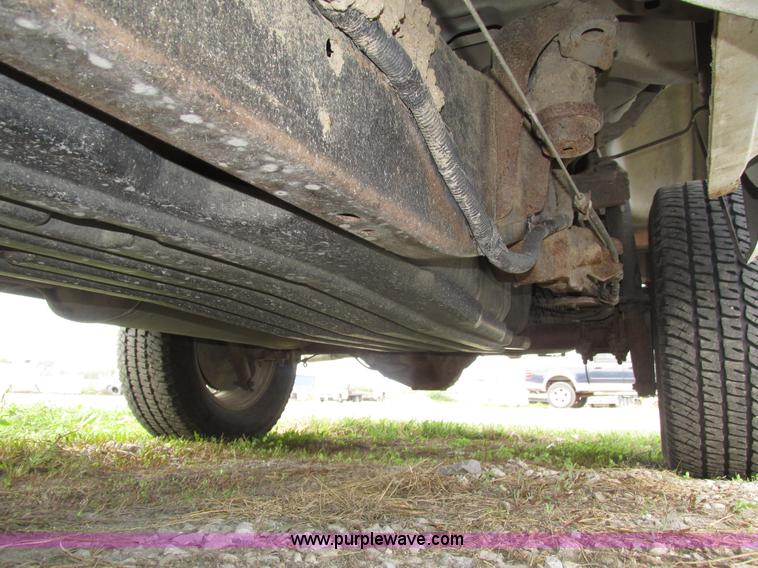 image for item H1148 2011 Ford F150 XLT SuperCrew pickup truck