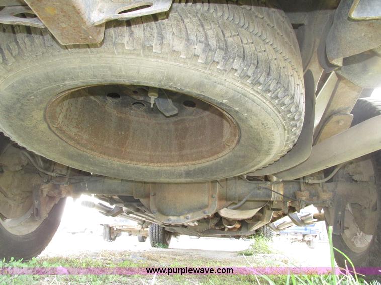 image for item H1148 2011 Ford F150 XLT SuperCrew pickup truck