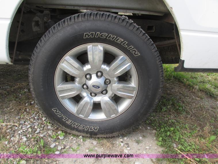 image for item H1148 2011 Ford F150 XLT SuperCrew pickup truck