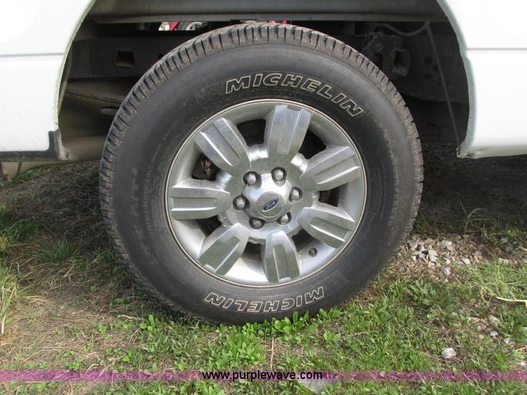 image for item H1148 2011 Ford F150 XLT SuperCrew pickup truck