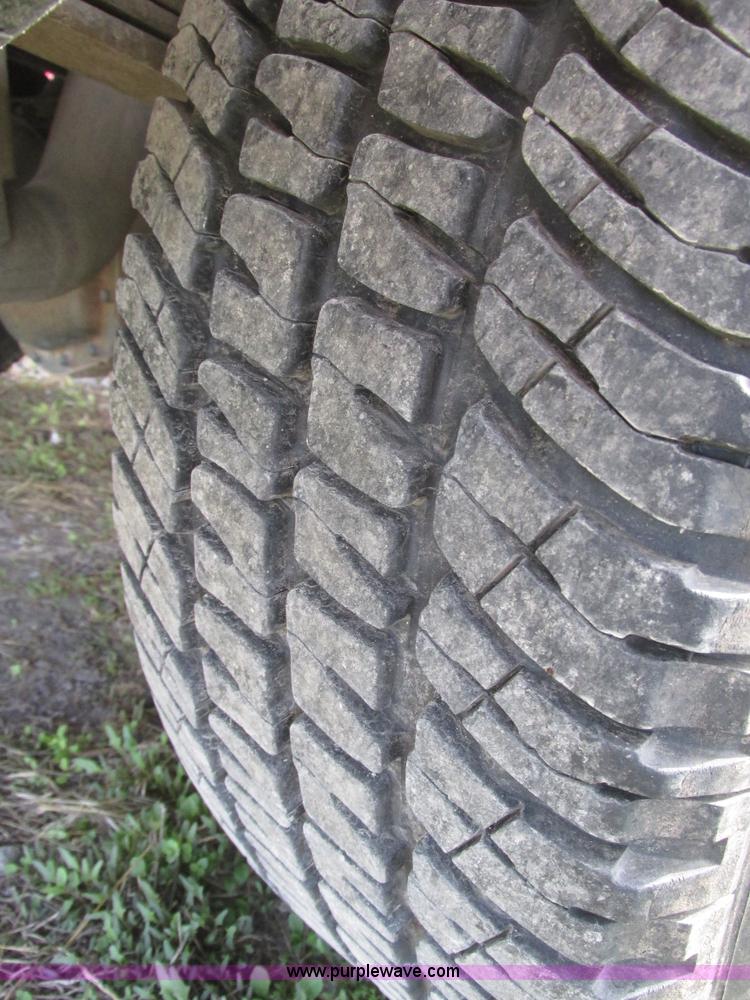 image for item H1148 2011 Ford F150 XLT SuperCrew pickup truck