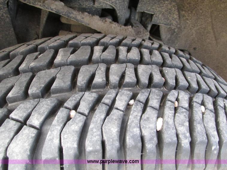 image for item H1148 2011 Ford F150 XLT SuperCrew pickup truck