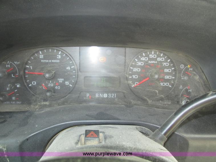 image for item H1150 2005 Ford F350 Super Duty XL SuperCab pickup truck