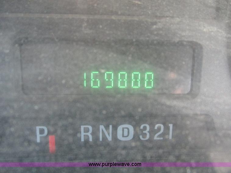 image for item H1150 2005 Ford F350 Super Duty XL SuperCab pickup truck