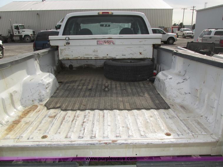 image for item H1150 2005 Ford F350 Super Duty XL SuperCab pickup truck