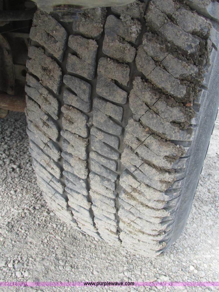 image for item H1150 2005 Ford F350 Super Duty XL SuperCab pickup truck