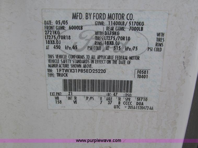 image for item H1150 2005 Ford F350 Super Duty XL SuperCab pickup truck