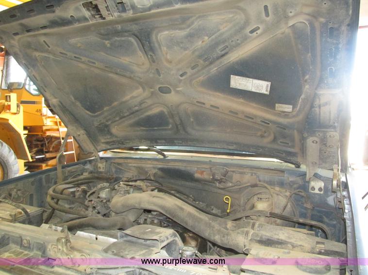 image for item H4531 1990 Ford F350 Custom Crew Cab pickup truck