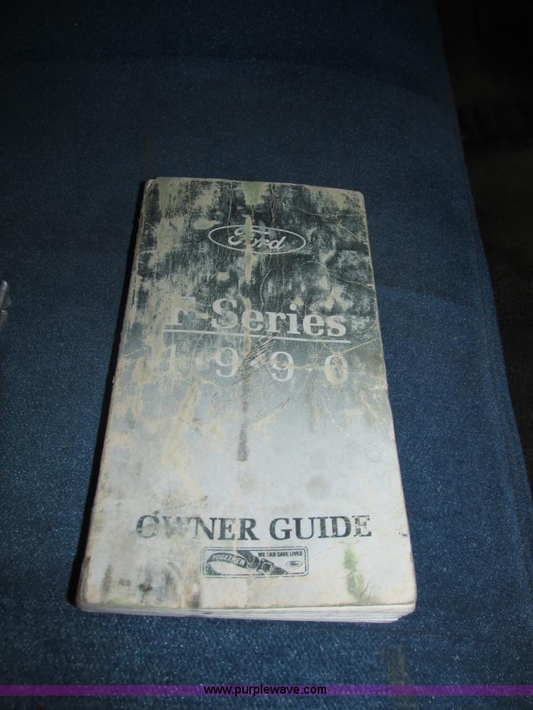 image for item H4531 1990 Ford F350 Custom Crew Cab pickup truck