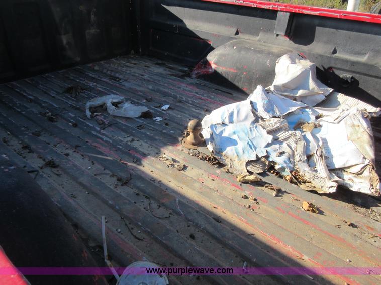 image for item I1946 1995 Chevrolet 3500 Ext. Cab pickup truck