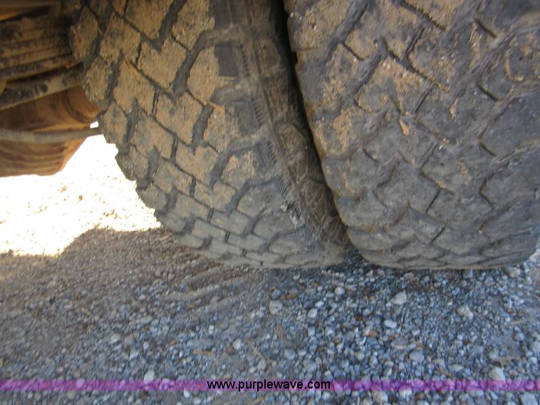 image for item I1946 1995 Chevrolet 3500 Ext. Cab pickup truck