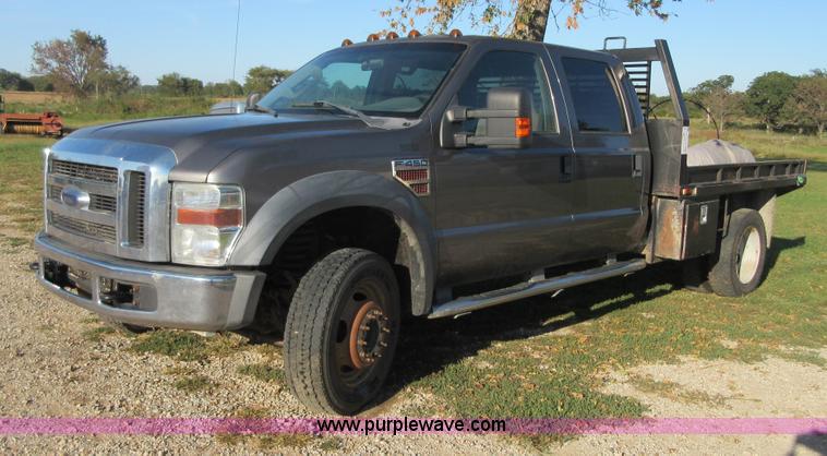 image for item I1947 2010 Ford F450 Super Duty XLT Crew Cab flatbed truck