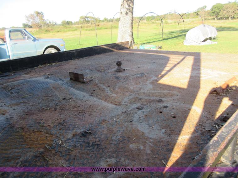 image for item I1947 2010 Ford F450 Super Duty XLT Crew Cab flatbed truck