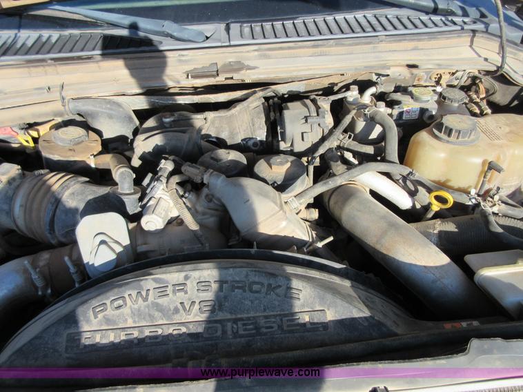 image for item I1947 2010 Ford F450 Super Duty XLT Crew Cab flatbed truck