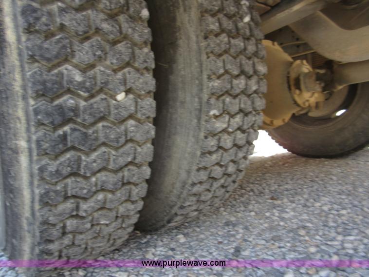 image for item I1967 1999 International 3800 school bus