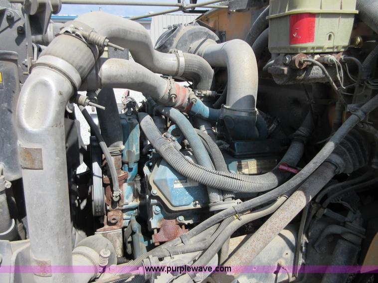 image for item I1967 1999 International 3800 school bus