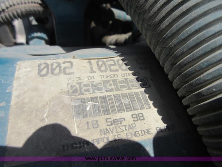 image for item I1967 1999 International 3800 school bus