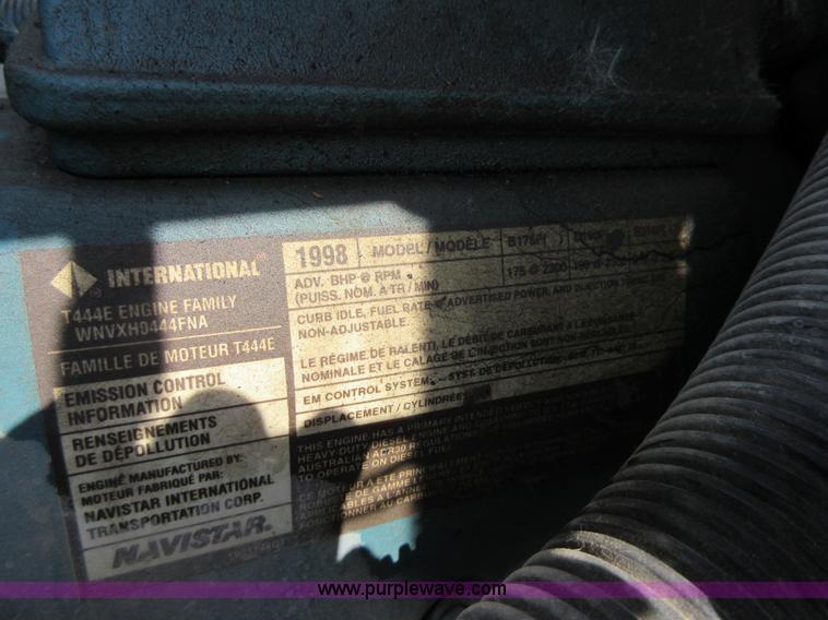 image for item I1967 1999 International 3800 school bus