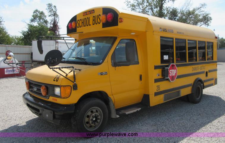 image for item I1968 2005 Ford E450 Super Duty school bus