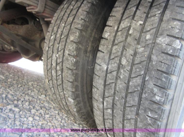 image for item I1968 2005 Ford E450 Super Duty school bus