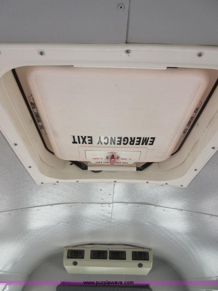 image for item I1968 2005 Ford E450 Super Duty school bus