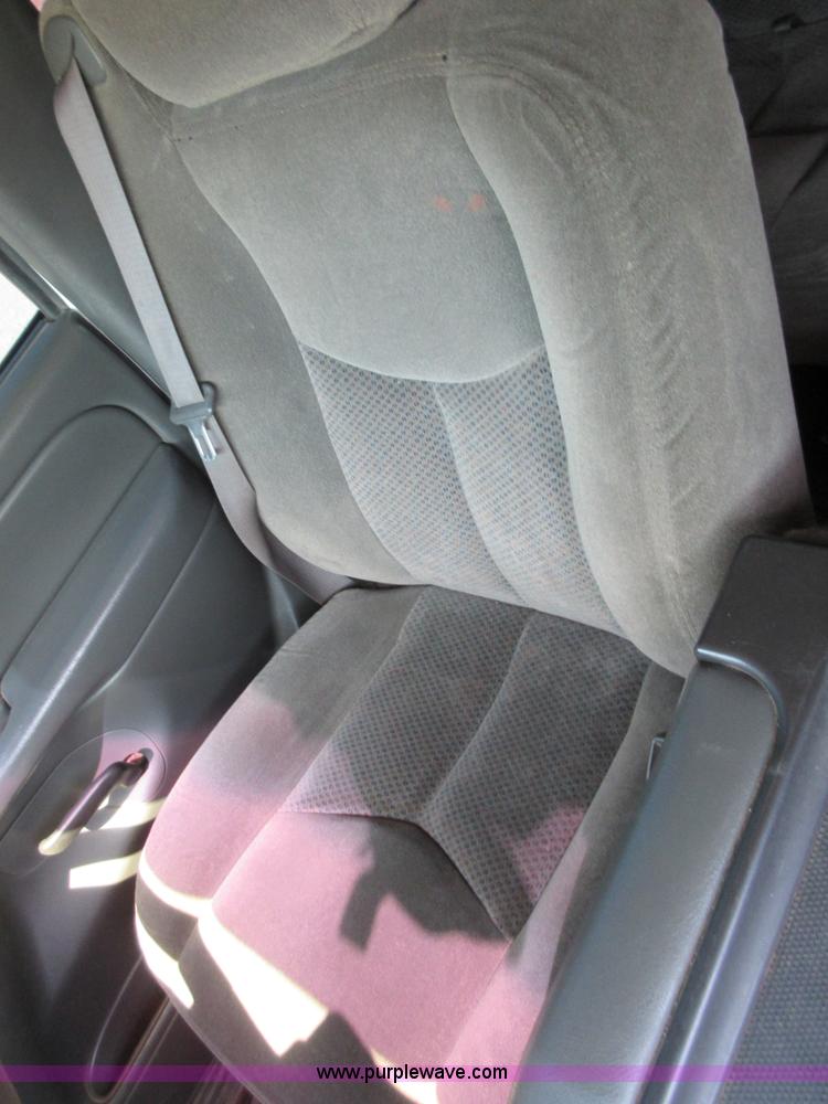 image for item I1974 2007 Chevrolet Silverado Classic 2500HD Crew Cab pickup truck