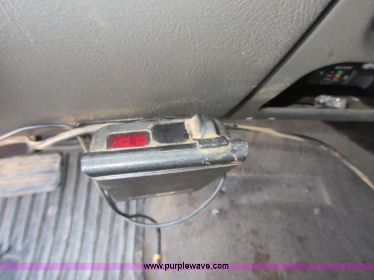 image for item I1974 2007 Chevrolet Silverado Classic 2500HD Crew Cab pickup truck