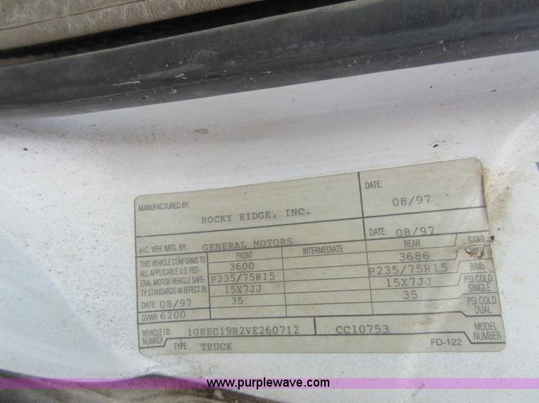 image for item I1994 1997 Chevrolet 1500 Ext. Cab pickup truck