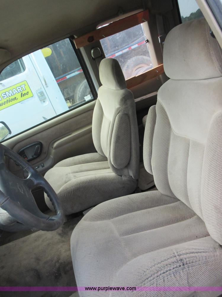 image for item I1994 1997 Chevrolet 1500 Ext. Cab pickup truck