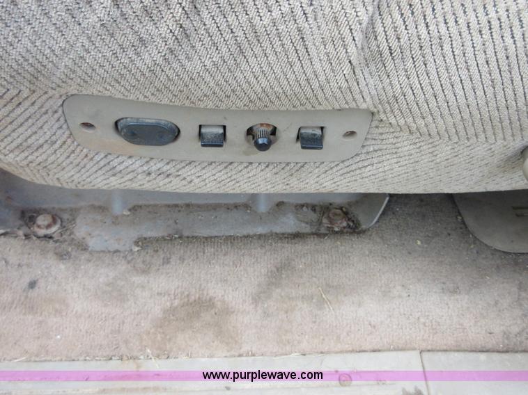 image for item I1994 1997 Chevrolet 1500 Ext. Cab pickup truck