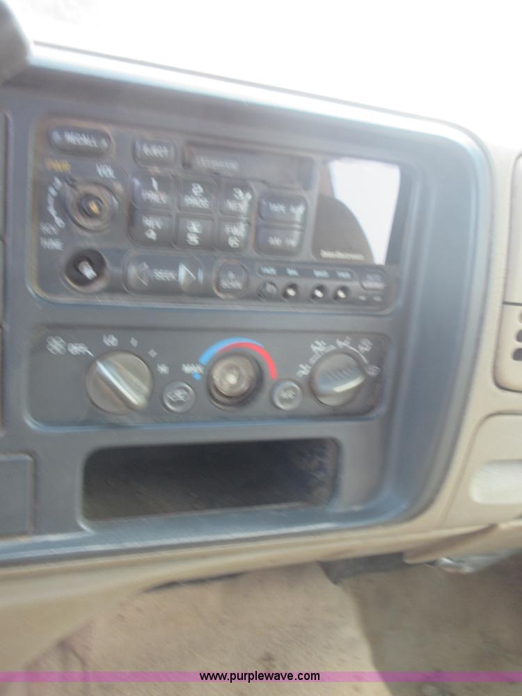 image for item I1994 1997 Chevrolet 1500 Ext. Cab pickup truck