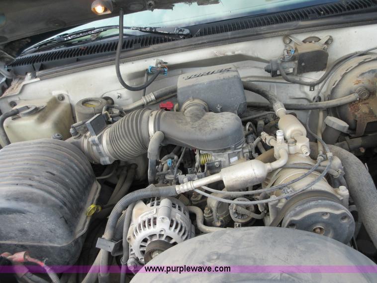 image for item I1994 1997 Chevrolet 1500 Ext. Cab pickup truck