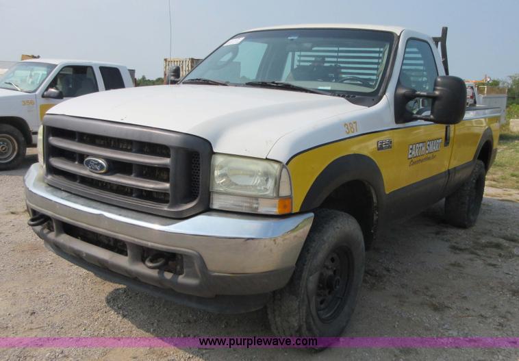 image for item I1997 2004 Ford F250 Super Duty pickup truck