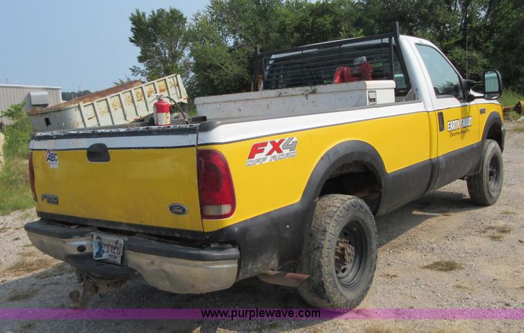 image for item I1997 2004 Ford F250 Super Duty pickup truck