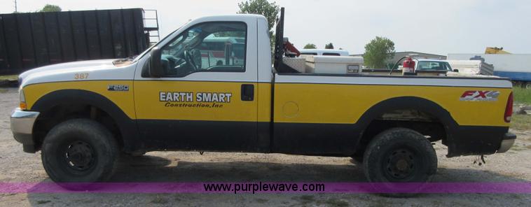 image for item I1997 2004 Ford F250 Super Duty pickup truck