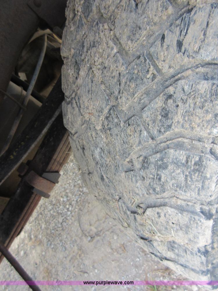 image for item I1997 2004 Ford F250 Super Duty pickup truck