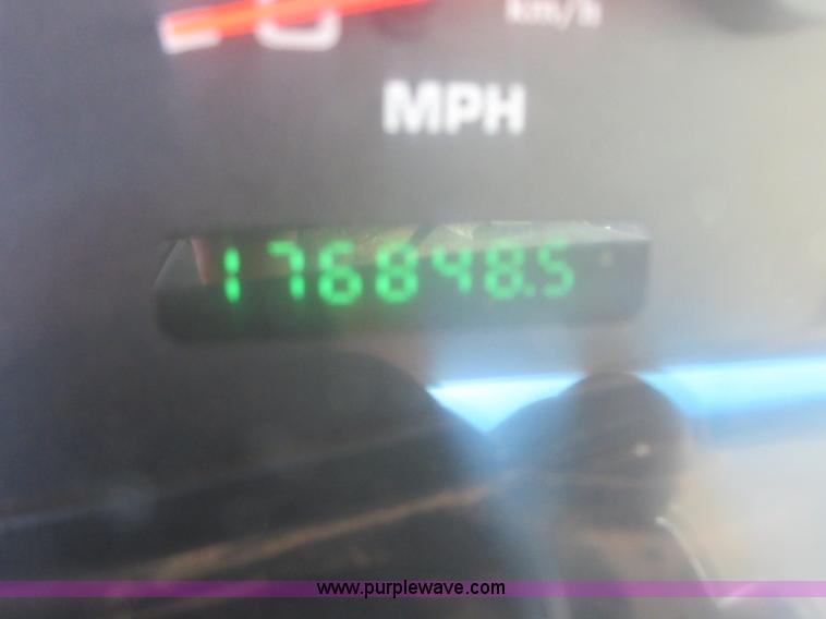 image for item I1997 2004 Ford F250 Super Duty pickup truck