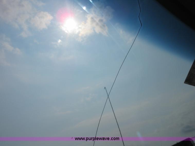 image for item I1997 2004 Ford F250 Super Duty pickup truck