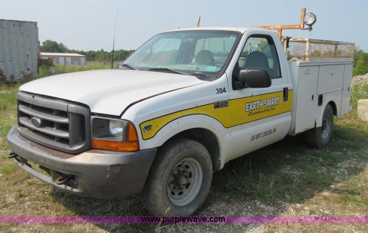 image for item I1998 2000 Ford F250 Super Duty utility truck