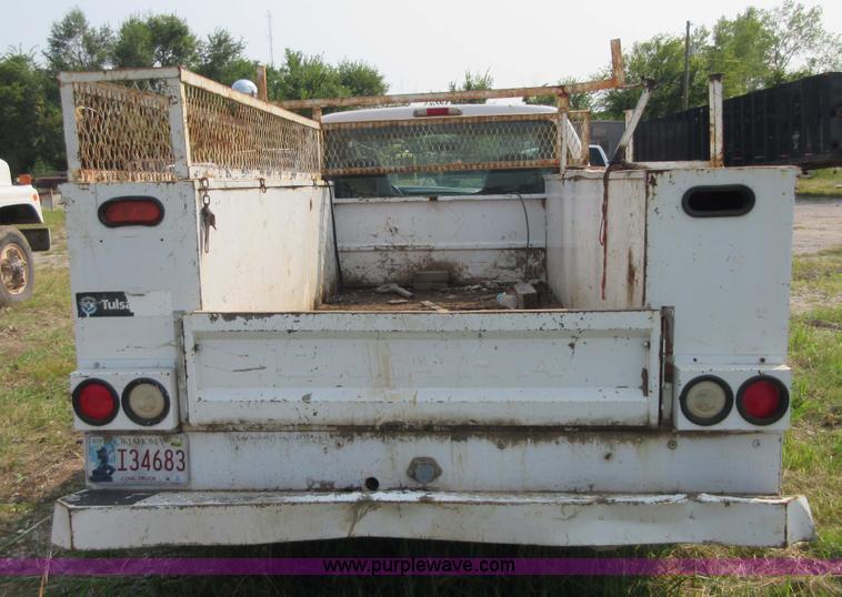 image for item I1998 2000 Ford F250 Super Duty utility truck