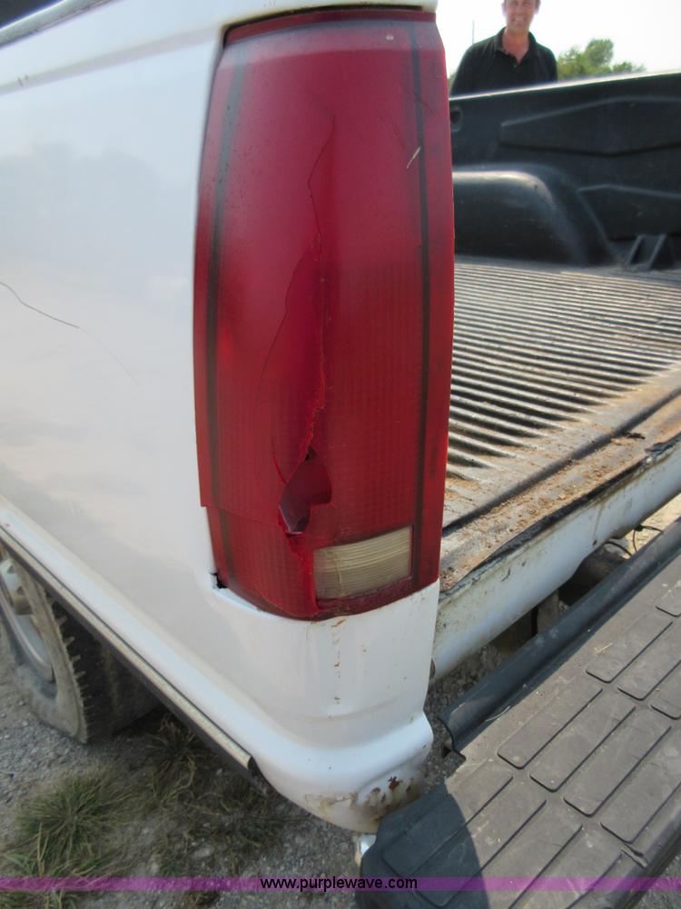 image for item I1999 1997 Chevrolet 2500 Ext. Cab pickup truck