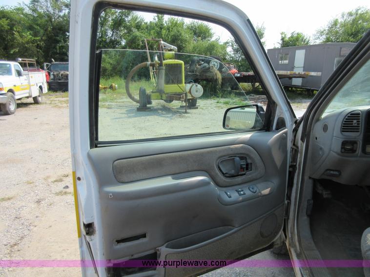 image for item I1999 1997 Chevrolet 2500 Ext. Cab pickup truck