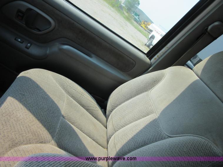 image for item I1999 1997 Chevrolet 2500 Ext. Cab pickup truck