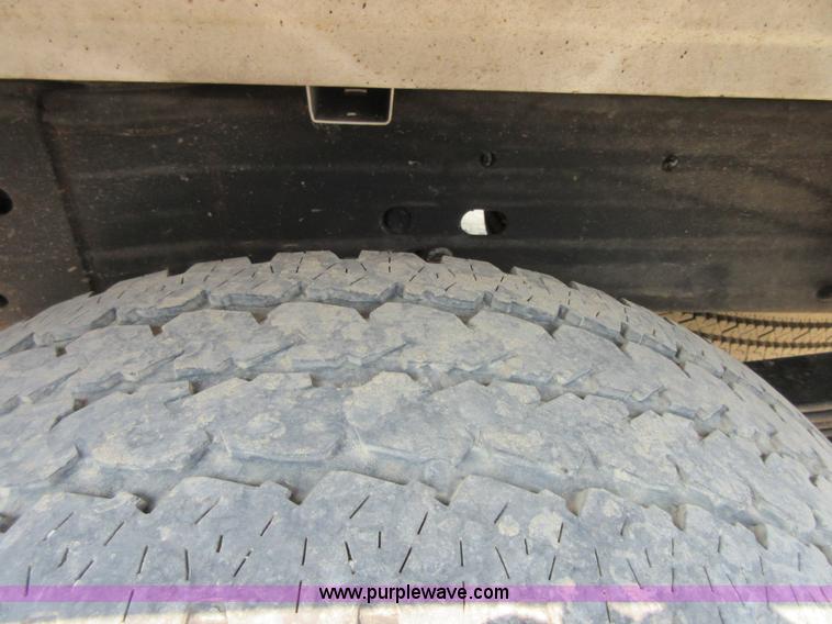 image for item I2000 2006 Chevrolet Silverado 2500HD Ext. Cab pickup truck