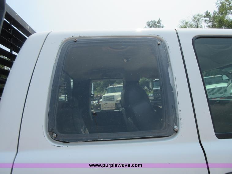 image for item I2000 2006 Chevrolet Silverado 2500HD Ext. Cab pickup truck